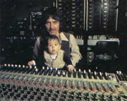 Dhani Harrison Fotoğrafı