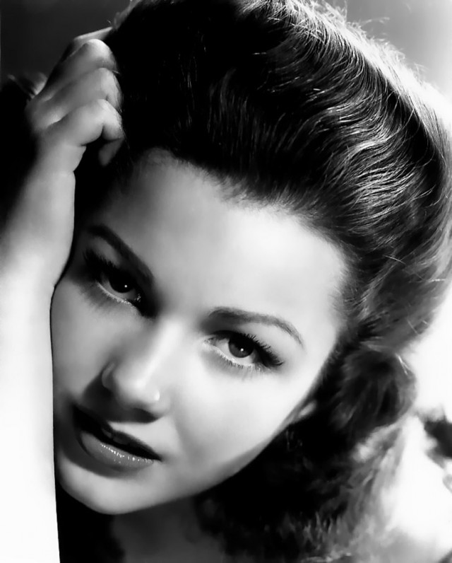 Anne Baxter Fotoğrafları 3