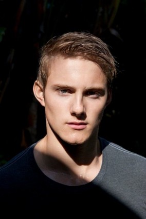 Alexander Ludwig Fotoğrafları 27