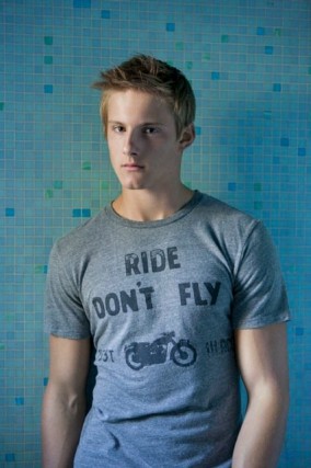 Alexander Ludwig Fotoğrafları 30