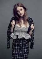 Bella Heathcote Fotoğrafı