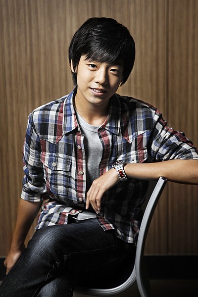 Lee Hyun-woo Fotoğrafları 1