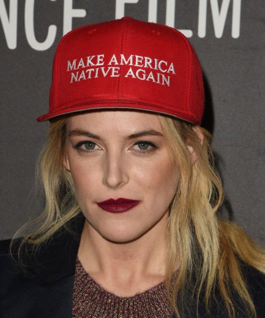 Riley Keough Fotoğrafı