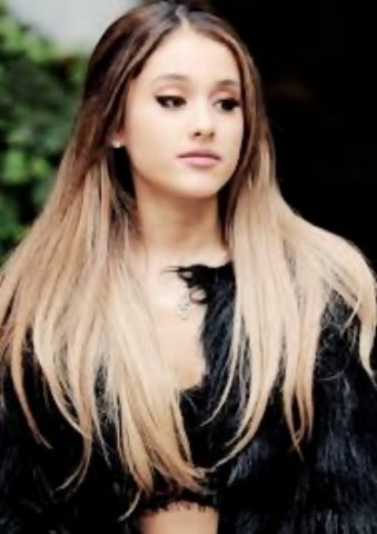 Ariana Grande Fotoğrafı