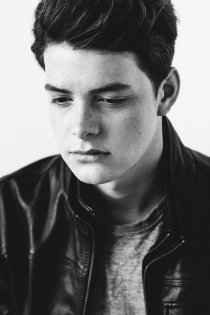 Israel Broussard Fotoğrafı