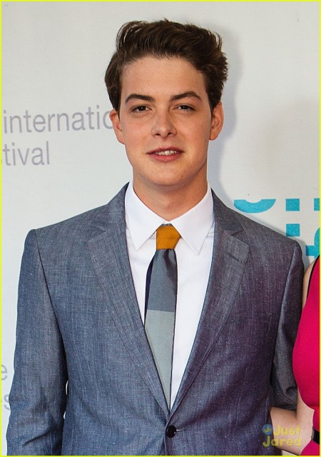 Israel Broussard Fotoğrafları 7