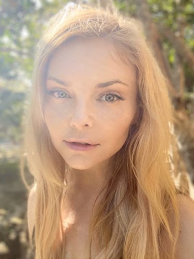 Izabella Miko Fotoğrafları 27