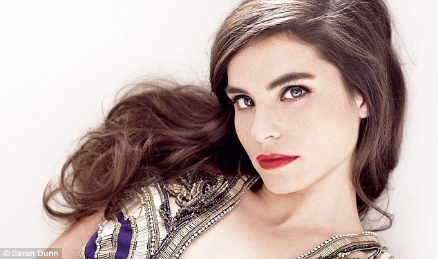 Charlotte Riley Fotoğrafı