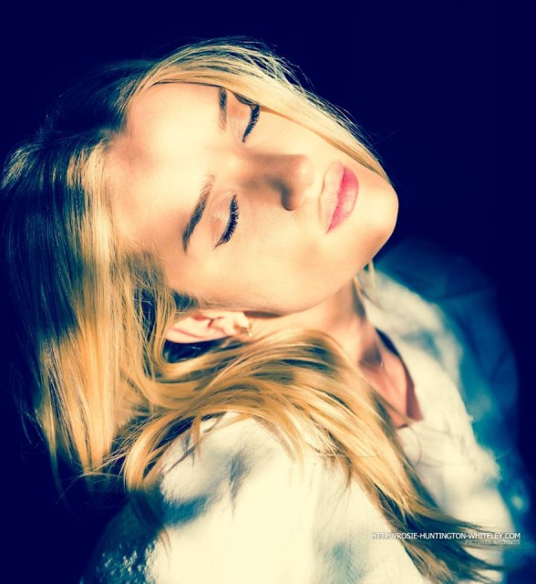 Rosie Huntington-Whiteley Fotoğrafı