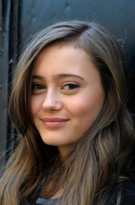 Ella Purnell Fotoğrafı