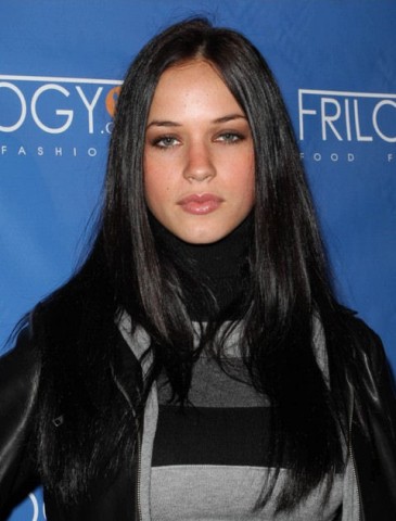 Alexis Knapp Fotoğrafı