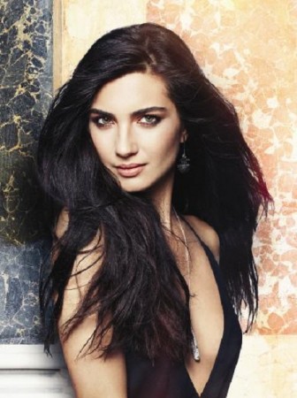 Tuba Büyüküstün fotoğrafı