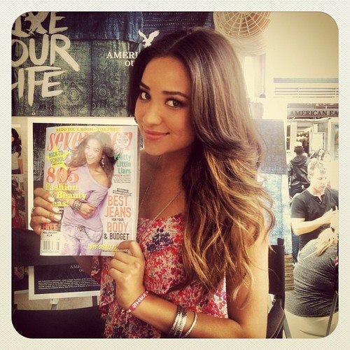 Shay Mitchell Fotoğrafları 156