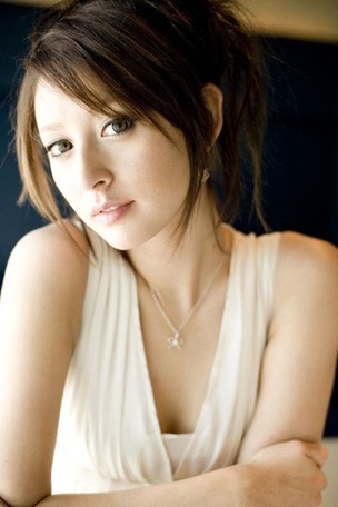 Leah Dizon Fotoğrafı