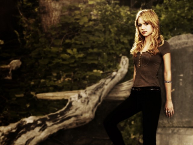 Britt Robertson Fotoğrafı