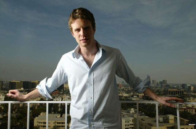 Luke Mably Fotoğrafları 38