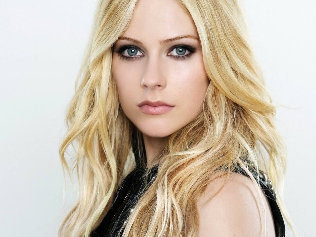 Avril Lavigne Fotoğrafları 903