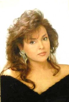 Aydan Şener Fotoğrafı