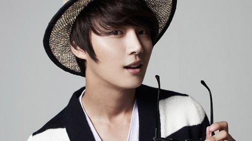 Yoon Si Yoon Fotoğrafları 103