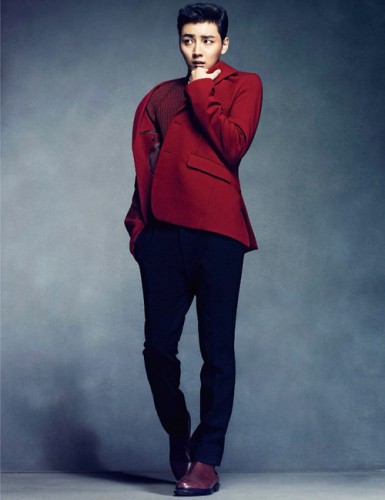 Yoon Si Yoon Fotoğrafı