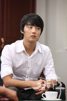 Yoon Si Yoon Fotoğrafları 172