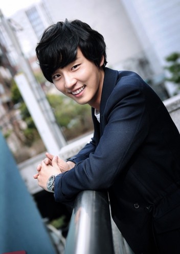 Yoon Si Yoon Fotoğrafları 193