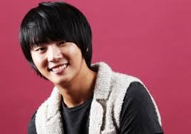 Yoon Si Yoon Fotoğrafı