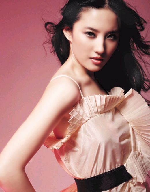 Yifei Liu Fotoğrafları 9