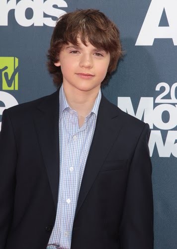 Joel Courtney Fotoğrafları 1