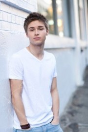 Keenan Tracey Fotoğrafı