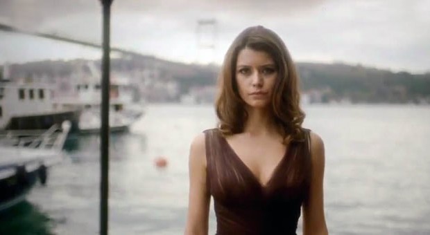 Beren Saat Fotoğrafları 404