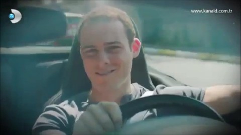 Kerem Bürsin Fotoğrafı