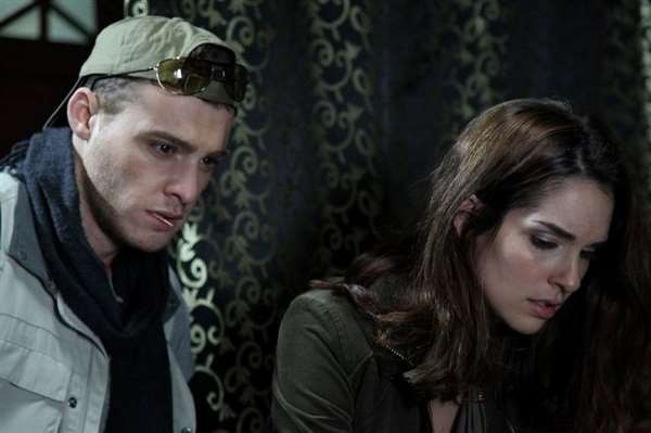 Kerem Bürsin Fotoğrafı