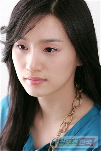 Jang Ye-won Fotoğrafı