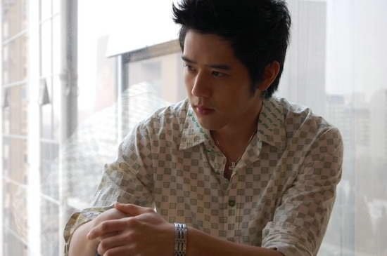 George Hu Fotoğrafı
