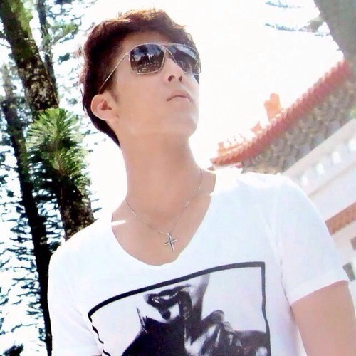 George Hu Fotoğrafı