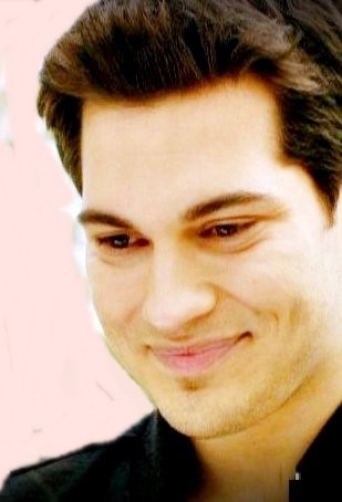 Çağatay Ulusoy Fotoğrafı