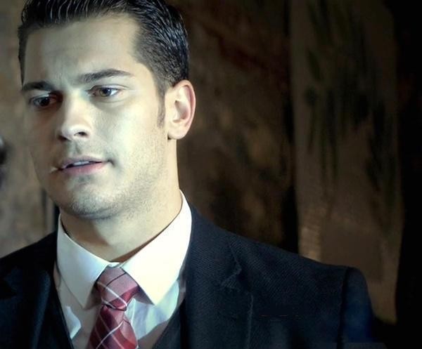 Çağatay Ulusoy Fotoğrafı