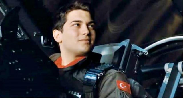 Çağatay Ulusoy Fotoğrafları 769