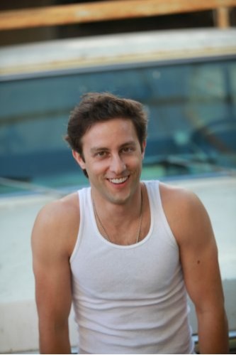 Josh Berger Fotoğrafı