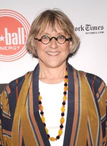 Mary Beth Hurt Fotoğrafı