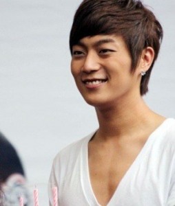 Yoon Doo-joon Fotoğrafı