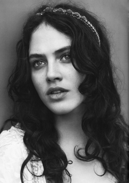 Jessica Brown-Findlay Fotoğrafları 30