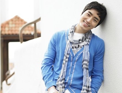 Lee Joon Hyuk Fotoğrafı