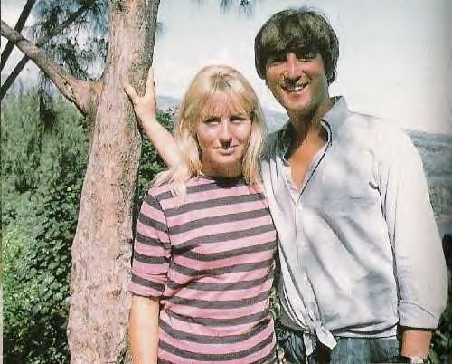 Cynthia Lennon Fotoğrafları 13