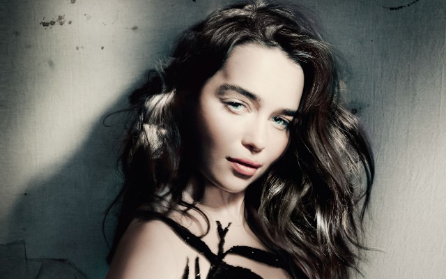 Emilia Clarke Fotoğrafı