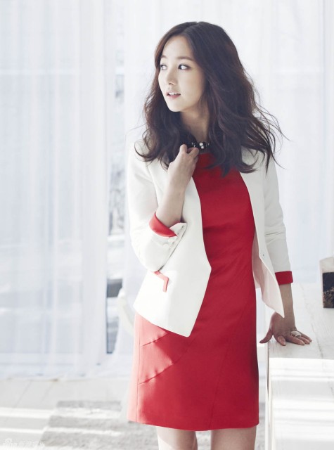 Park Min-young Fotoğrafı