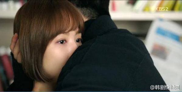 Park Min-young Fotoğrafı