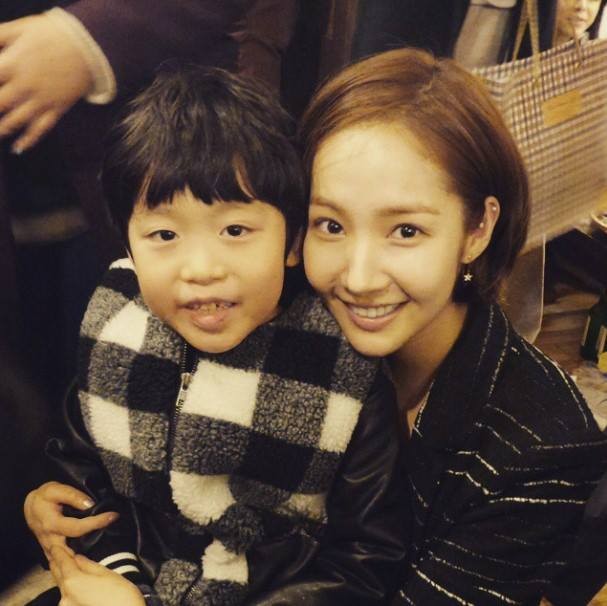 Park Min-young Fotoğrafı