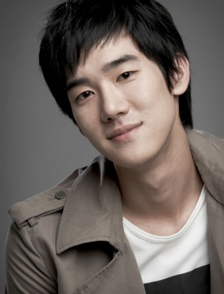 Yoo Yun-suk Fotoğrafları 34